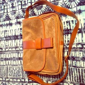 Mario Valentino vintage cross body bag.